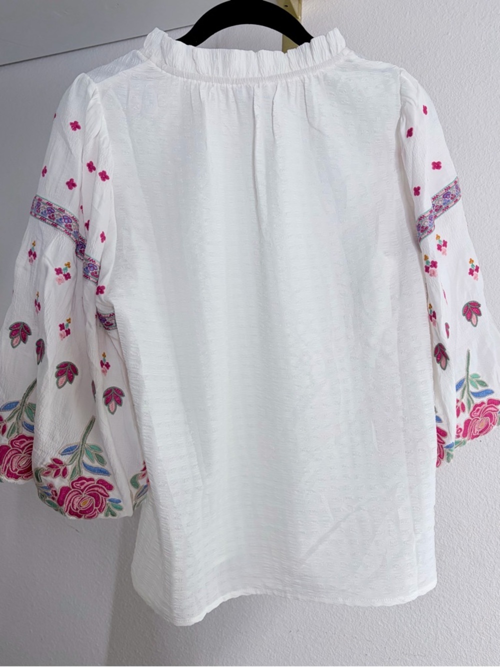 THML Boho White Peasant Top XS Pink Floral Embroidered Puff Sleeve - Picture 4 of 14